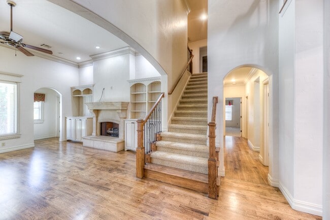 Building Photo - 11841 S Pittsburg Ave