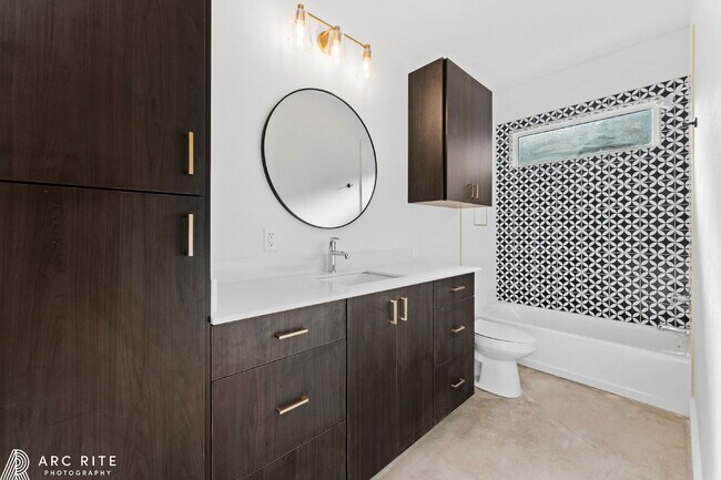 Building Photo - Pre-Leasing Fall of 2026!! Luxury Homes!!