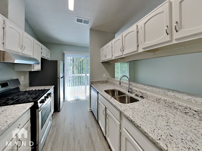 Building Photo - 5455 Fox Haven Trail