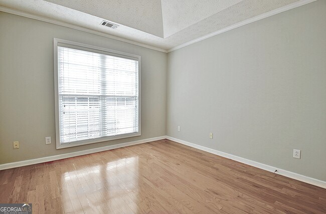 Building Photo - 170 Hidden Brook Trail