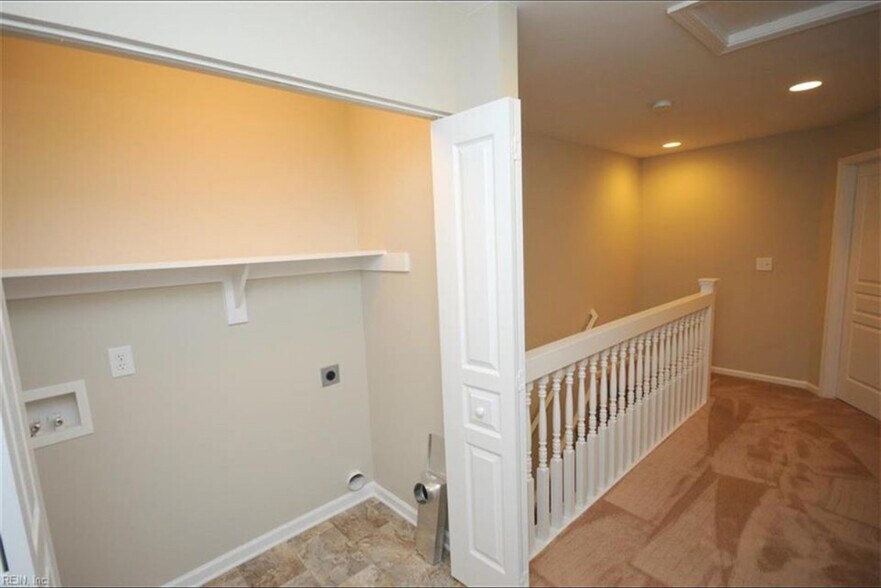 Building Photo - 5320 Hayton Way