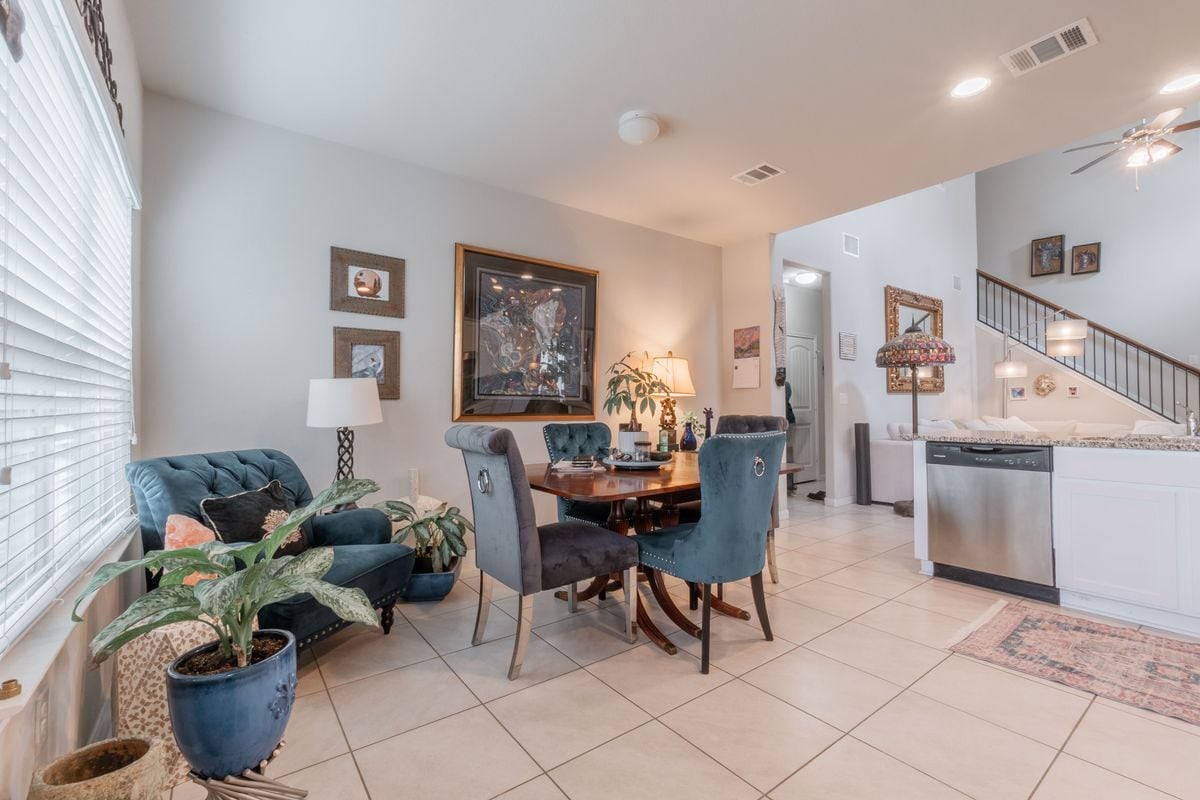 Building Photo - 1124 La Conterra Blvd