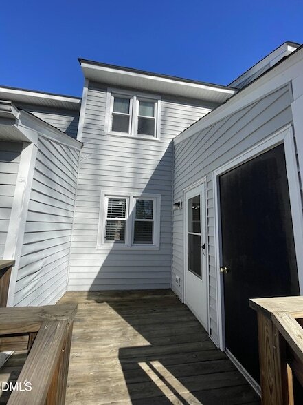 Building Photo - 210 S Hollybrook Rd