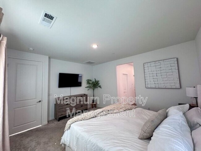 Building Photo - 31615 Settlers Rd