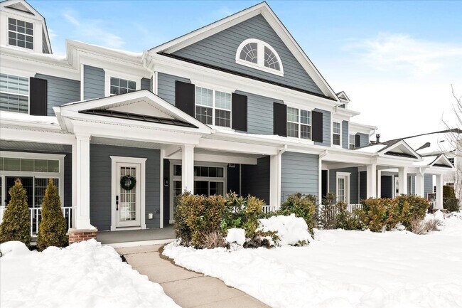 Building Photo - 11 Hamilton Dr