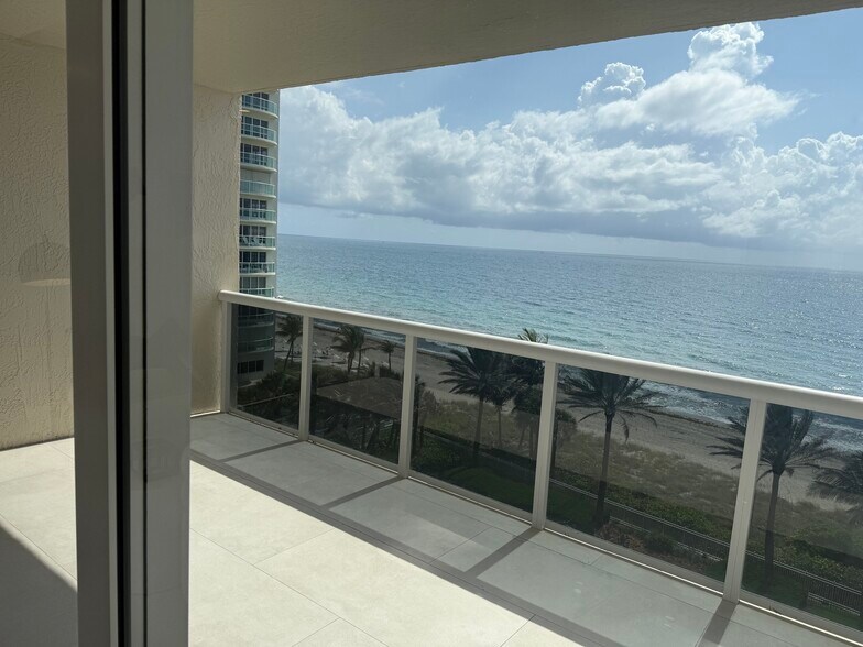 Building Photo - 3200 N Ocean Blvd
