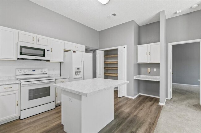 Building Photo - 9061 Blue Ridge Trail