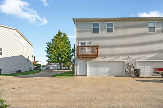 Building Photo - 2409-2411 Northampton Dr.