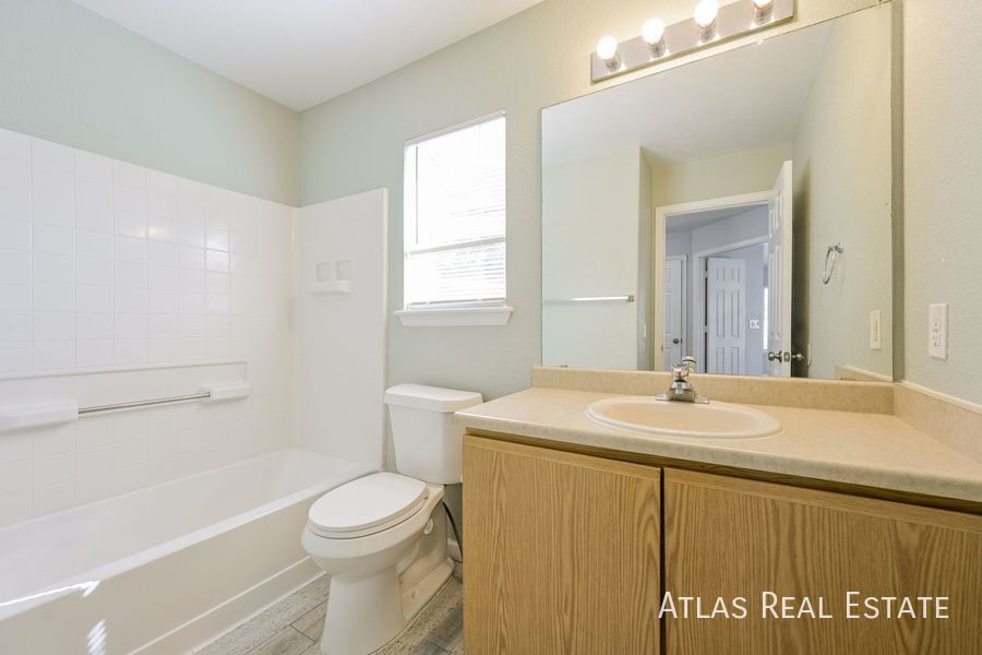 Building Photo - 4834 N Genoa St