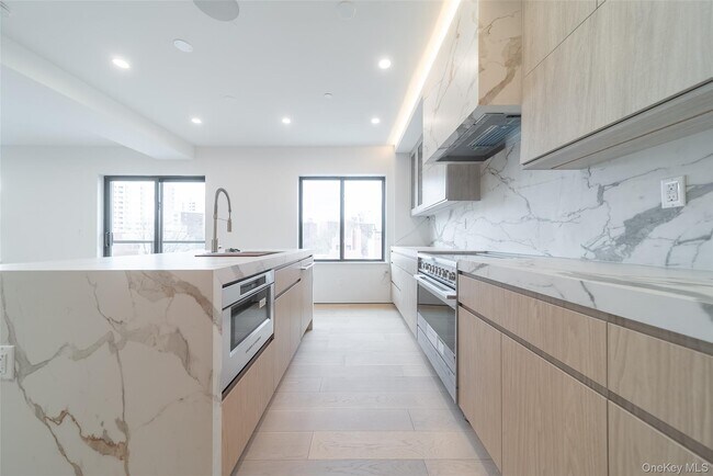 Building Photo - 132-55-132-41 41st Rd