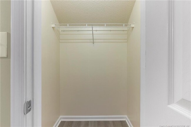 Building Photo - 1456 Middlesbrough Dr