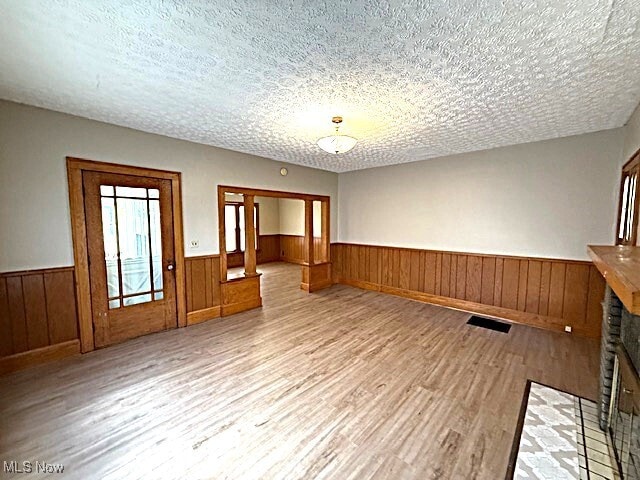 Building Photo - 3875 Roseville Rd