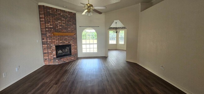 Building Photo - 4505 Hitchrock Dr
