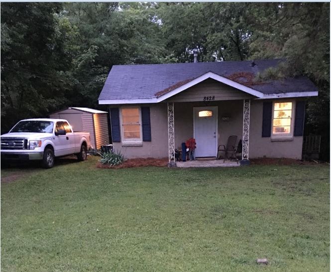 Front Yard - 8428 9th Ave S