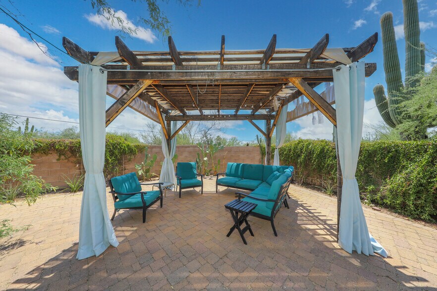 Building Photo - 6532 N Burro Creek Pl