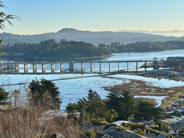 Building Photo - 201 Cleveland Ct