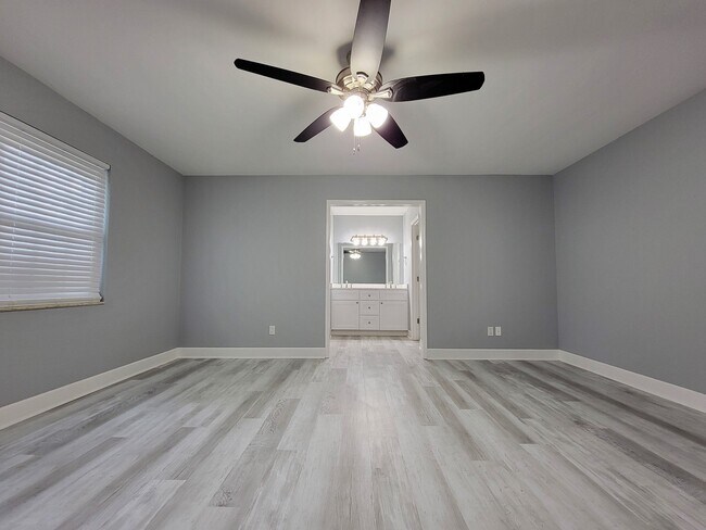 Building Photo - 3714 Wicklow Cir