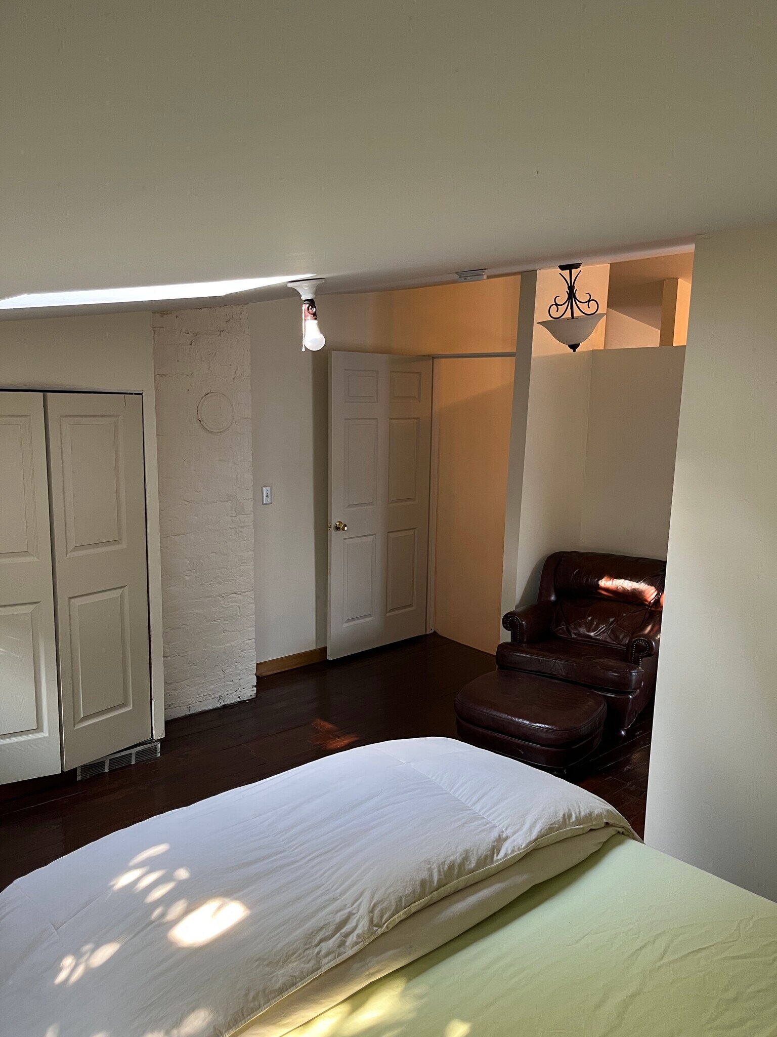 Building Photo - 2177 Sohn St