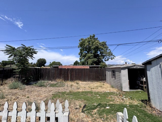 Building Photo - 21638 Grand Ave