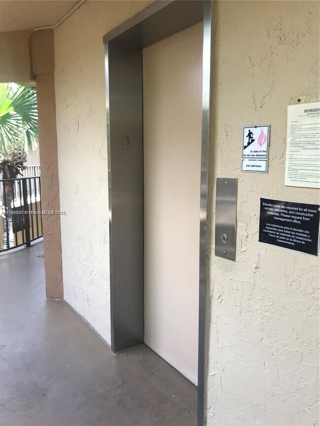 Building Photo - 8075 SW 107th Ave