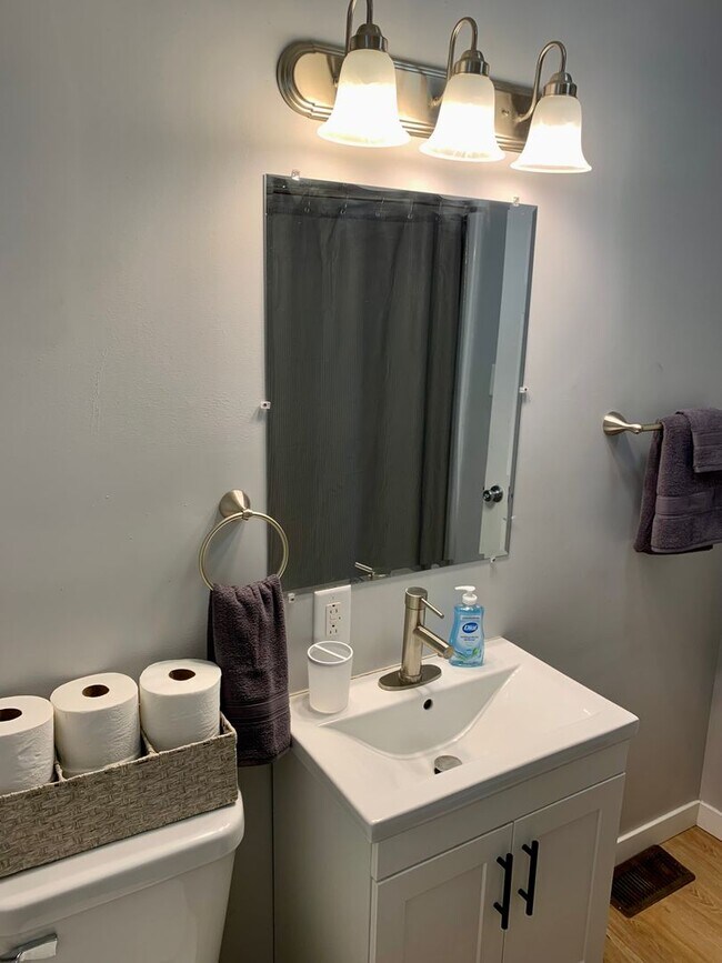 Building Photo - FURNISHED RENTAL