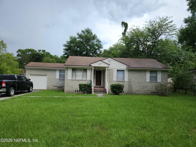 Building Photo - 7927 Reid Ave