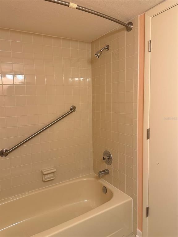 Building Photo - 3399 Mermoor Dr