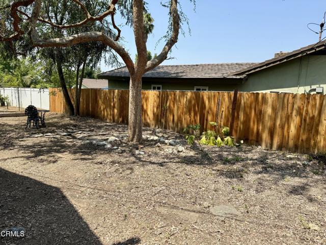 Building Photo - 1070 W Milton Dr