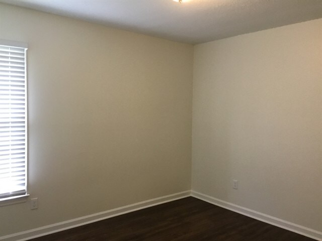 Building Photo - 7142 Autumn Forrest Dr