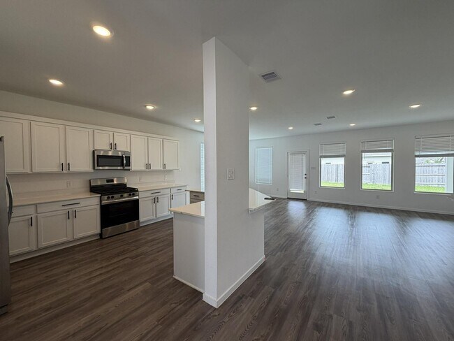 Building Photo - 9807 Keystone Meadow Pl