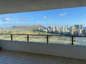Building Photo - 583 Kamoku St