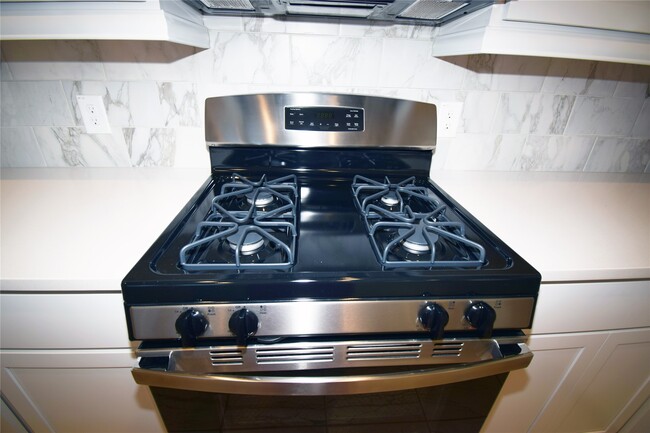 Building Photo - 9442 Starlight Oak Dr