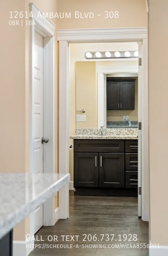 Building Photo - 12614 Ambaum Blvd SW