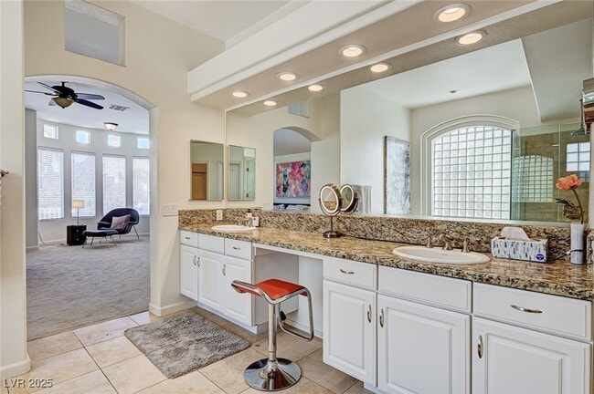 Building Photo - 8816 Cortile Dr