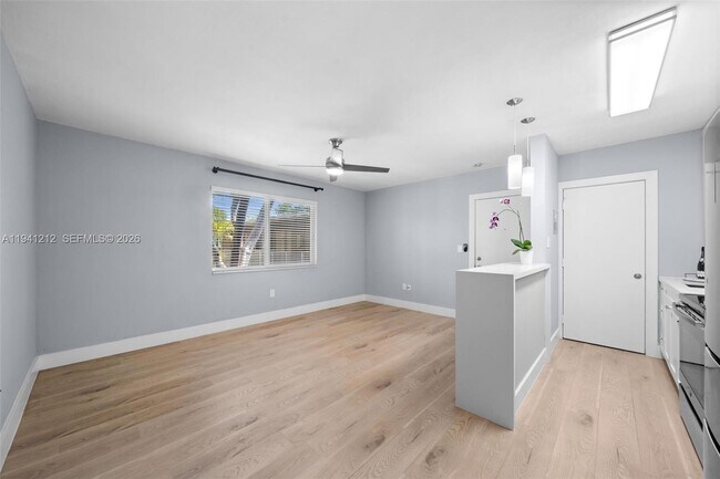 Building Photo - 6330 SW 79th St