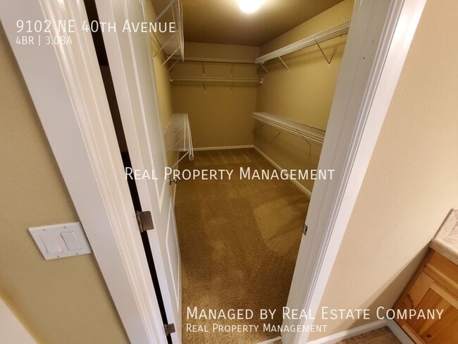 Building Photo - 9102 NE 40th Ave