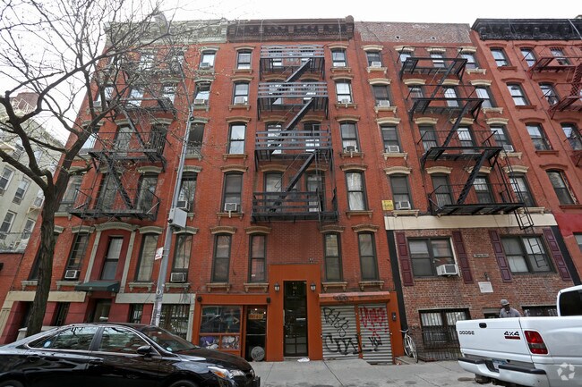 Primary Photo - 86 E Third St