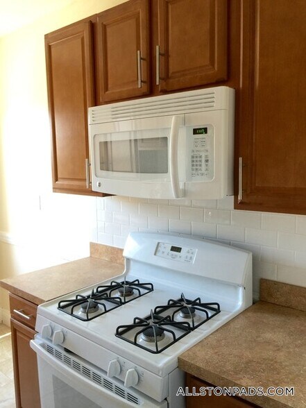 Building Photo - 23 Brighton Ave