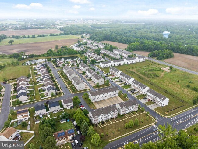 Building Photo - 1126 Munyon Dr