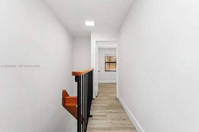 Building Photo - 6854 NW 173rd Dr