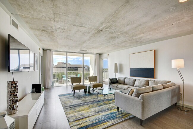 Building Photo - 2780 S Ocean Blvd