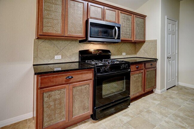Building Photo - 208 Wildcat Dr
