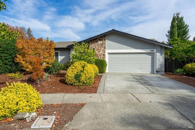 Primary Photo - 4248 Leafwood Cir E