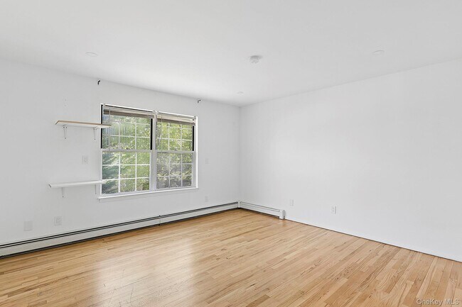 Building Photo - 65 16th St