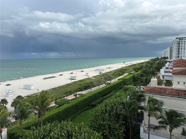 Building Photo - 6039 Collins Ave