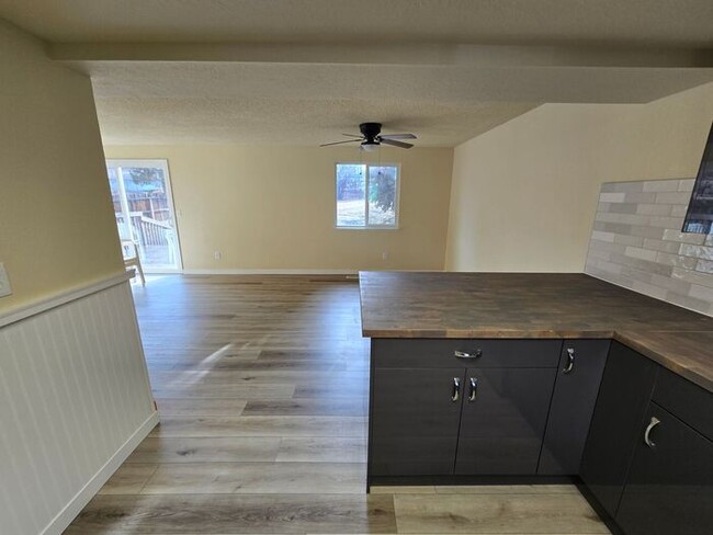 Building Photo - Move-In Ready! Updated 3-Bedroom Home in N...