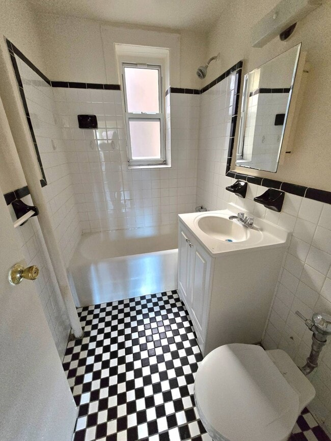 Building Photo - 40-21 67th St