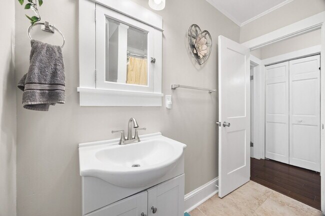 Building Photo - Historic Charm Meets Smart Design—2BR Home Near Downtown