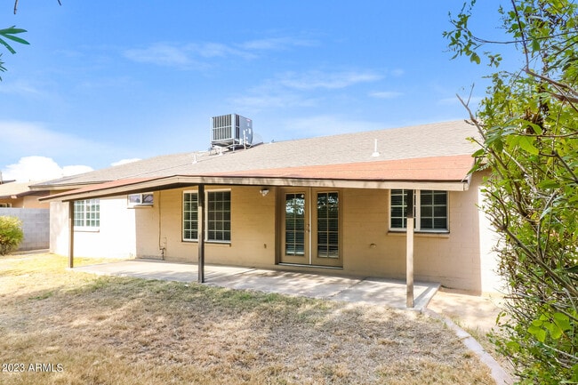 Building Photo - 6013 W Zoe Ella Way