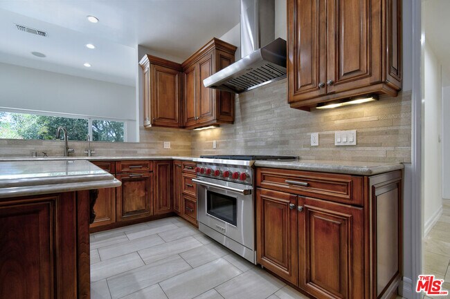 Building Photo - 23637 Park Belmonte